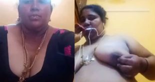 Tamil Bhabhi Showing Huge Boobs On Video Call